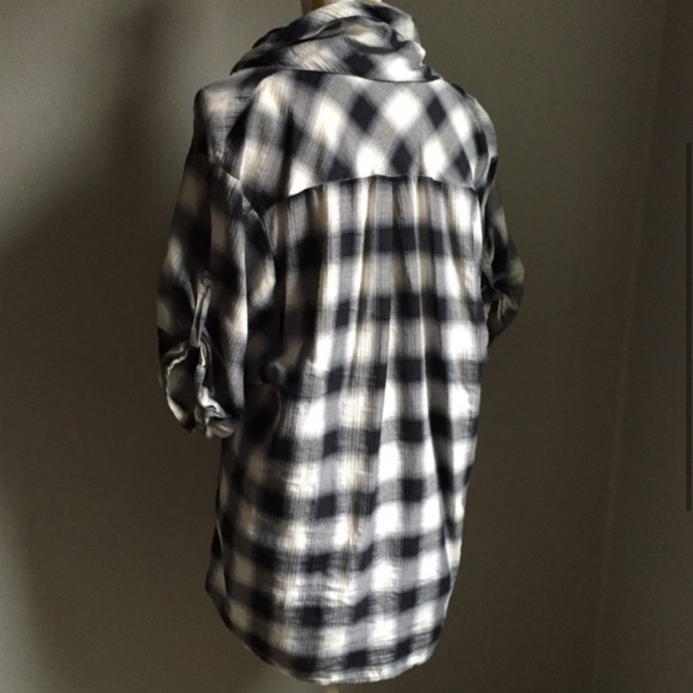 Vince Black and Gray Plaid Tunic Shirt - Picture 8 of 16